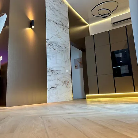 Tampa View Luxury Jacuzzi Apartment Brasov